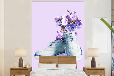 Behang - Schoenen - Bloemen - Paars - Blauw - 200x300 cm - Fotobehang - Foto behang