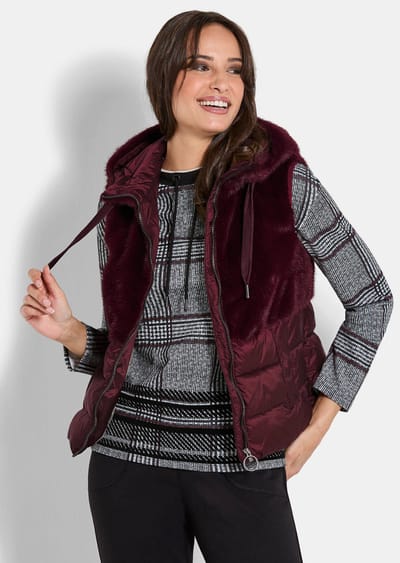 Gewatteerd vest met rand van imitatiebont - donkerrood - Gr. 38 van Goldner Fashion