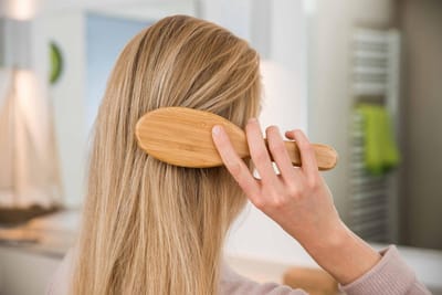 Pandoo Vegan Bamboe Haarborstel - Default - Veganistische haarborstel - Stimuleert bloedcirculatie - Geschikt voor elk haartype - Milieuvriendelijke optie