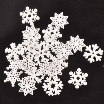 Pakket van 50 houten sneeuwvlokken Kerstmis Wintervakantie Thuisfeestdecoraties DIY knutselset 50pcs