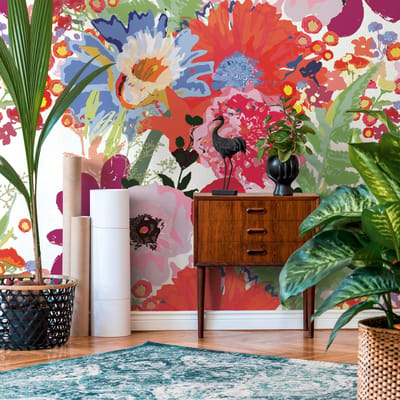 Fotobehang Profhome 392071-GU vliesbehang hardvinyl warmdruk in reliëf glad met bloemen patroon mat wit rood paars groen 1,59 m x 2,8 m