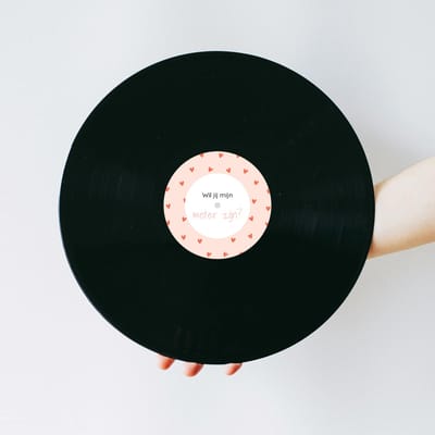 Vinylplaat - Lp - Vinyl plaat - Muziek cadeau - Meter vragen - Wil jij mijn meter zijn - Meter vragen cadeau - Hartjes patroon design