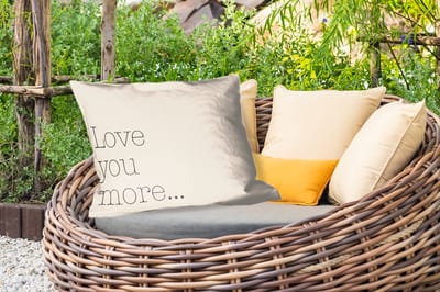 Buitenkussens - Minimalistisch - Love - Beige - 60x40 cm - Weerbestendig