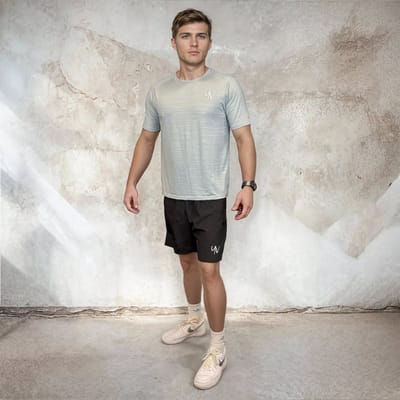 YV SPORT Sportoutfit Barcelona - Sportkleding heren - Regular fit - Shorts en shirt - Ademend - Droogt snel - Ideaal als padel outfit en fitness outfit - Groen - S