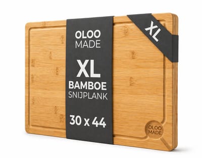 OLOO MADE Snijplank van Hout – Bamboe Snijplank XL 44x30x2 cm – Met Sapgeul – Voor Vlees, Groente & Brood – Borrelplank / Serveerplank – Voorgeolied
