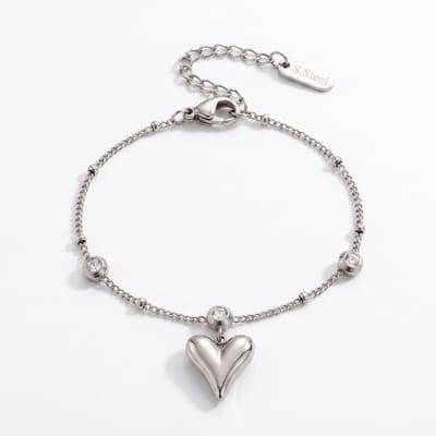 Lundholm Alexis Enkelbandje Dames Zilverkleurig – Premium Stainless Steel – Enkelbandje met Hartje & Zirkonia Steentjes – Verstelbaar 21 + 5 cm – Waterproof Zomer Sieraad Sieraden Beach Summer – Hypoallergeen – Cadeau voor Haar
