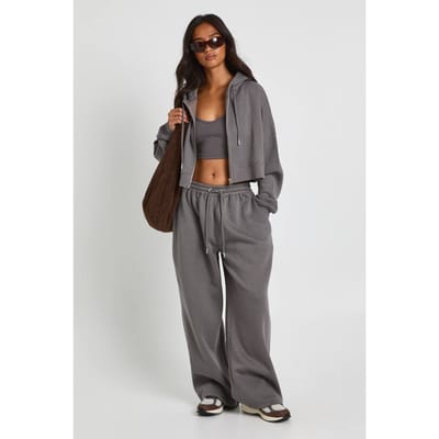 boohoo Dames Petite naaddetail crop top 3-delig capuchon-trainingspak | Houtskool | Maat: Small