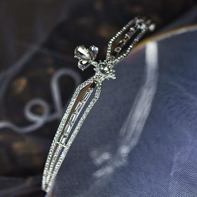 Nouvelle Couronne de Mariée Diadème de Mariage Couronne en Strass Princesse Style Simple Accessoires de Mariage pour Femmes gray