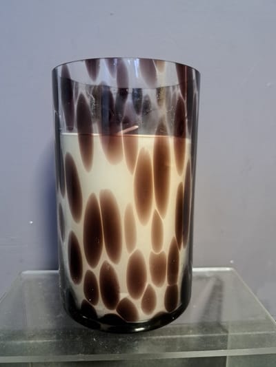 geurkaars met luipaardprint -65 u brandtijd - geur vijg - trendy - leuk geschenk
