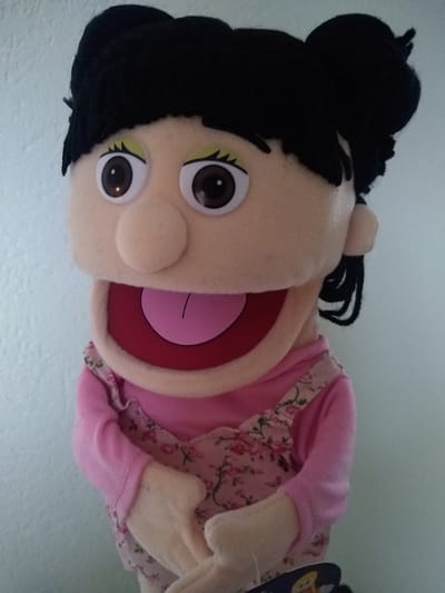 Sillypuppets - Handpop Susie 35 cm - Handpoppen - Poppenkastpoppen - Poppentheater