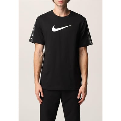 Nike Sportswear Repeat T-shirt Club in zwart