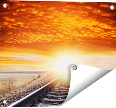 Gards Tuinposter Rails Spoorweg bij Zonsondergang - 50x40 cm - Tuindoek - Tuindecoratie - Wanddecoratie buiten - Tuinschilderij