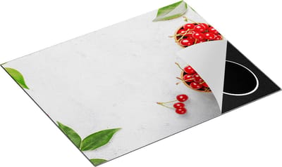 Chefcare Inductie Beschermer Rode Kersen op Wit Beton - 65x50 cm - Afdekplaat Inductie - Kookplaat Beschermer - Inductie Mat