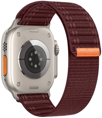 Stravo Nylon Wave Bandje met Klittenbandsluiting – Zacht & Ademend – Geschikt voor Apple Watch 46mm (Series 11/10), 45mm (Series 9/8/7), 44mm (Series 6/5/4, SE 3/2/1), 49mm (Ultra 3/2/1) – Wijnrood