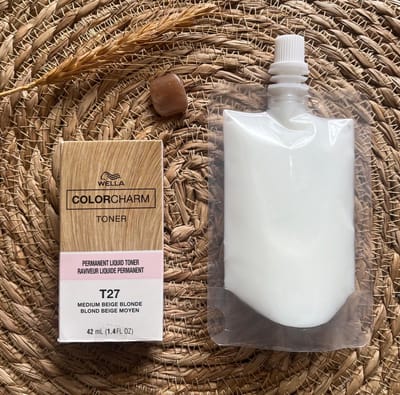 Wella Color Charm Toner - T27 + developer - Medium Beige Blonde - Wella Toner - Haartoner - Anti geel -