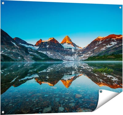 Gards Tuinposter Berg Assiniboine bij het Meer in Canada - 100x80 cm - Tuindoek - Tuindecoratie - Wanddecoratie buiten - Tuinschilderij