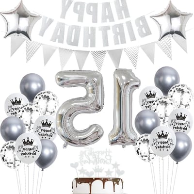 Feestelijke Versiering voor 15e Verjaardag met Zilveren Ballonnen en Decoraties voor Jongens en Meisjes