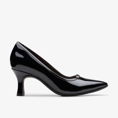 Kataleyna West Zwarte Pat Schoenen