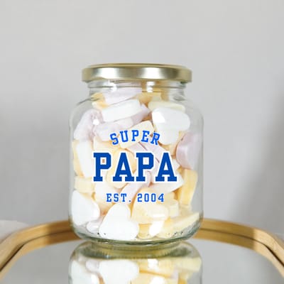 Gepersonaliseerd Super Papa Cadeau - Snoeppot met Geboortejaar Kinderen - Vaderdag Cadeau - Gepersonaliseerd Vaderdag Geschenk - Glazen Snoeppot met 200 gram Snoepjes
