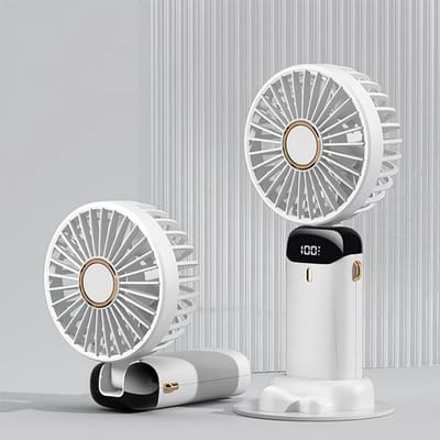 Draagbare handventilator met 5 windsnelheden, een grote accucapaciteit van 5000 mAh en een regelbare luchtstroom, ideaal voor op reis, kamperen en andere gelegenheden. Wit.