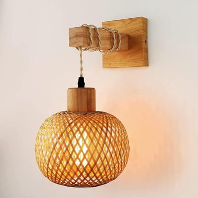 Vintage wandlamp voor binnen, wandlamp van hout en metaal, E27 retro kooilamp met rotan kap voor woonkamer, slaapkamer, hal, eetkamer, max. 60W (zonder lampen)