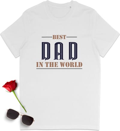 T shirt voor vaders - Best Dad In The World tshirt mannen - t-Shirt heren - Leuk vaderdag cadeau -  Verkrijgbaar in de maten: S M L XL XXL XXXL - T shirt kleuren: Wit en Zwart.