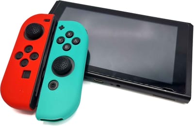 Gadgetpoint - Hoesjes & Skins voor Nintendo Switch 1 - Performance Gaming Case - Soft Grip Covers - Anti-Slip Joy-Con Controller Accessoires - Cobalt groen/Rood