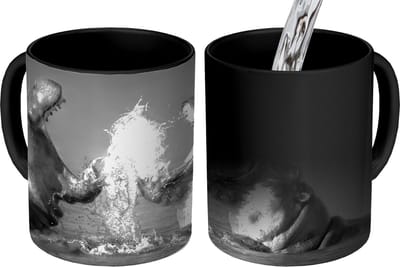 Magische Mok - Foto op Warmte Mokken - Koffiemok - Dieren - Nijlpaard - Water - Zwart - Wit - Magic Mok - Beker - 350 ML - Theemok