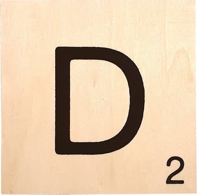 Houten Bordje 10x10x0.5cm - D - Zwarte Letter/Woordwaarde - Onbehandeld - Onderzetter/Homedeco