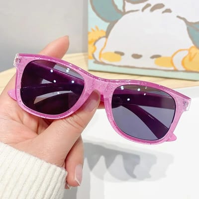Lunettes de Soleil Colorées Cool pour Enfants Monture Carrée Brillante Tendance Mode Lunettes de Soleil Filles Lunettes Mignonnes Protection UV Lentes De Sol