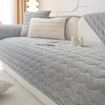 Golvende Vorm Melkfluweel Sofa Hoes Kussen Effen Kleur Warme Sofa Hoes Antislip Woonkamer Decoratieve Sofa Zachte Rugleuning Handdoek 70x70cm 1pcs