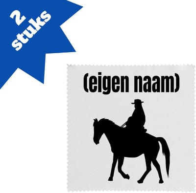 Akyol - cowboy op paard met eigen naam brillendoekjes - Cowboy - cowboy liefhebbers - wilde westen - verjaardag - cadeau - kado - 17,8 bij 17,8 cm - 2 stuks