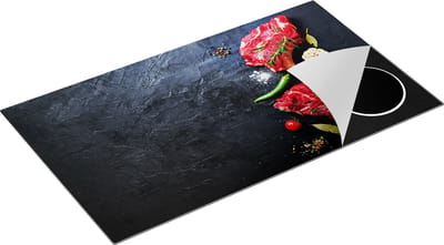 Chefcare Inductie Beschermer Rood Vlees met Groentes op een Marmeren Plaat - 90x50 cm - Afdekplaat Inductie - Kookplaat Beschermer - Inductie Mat