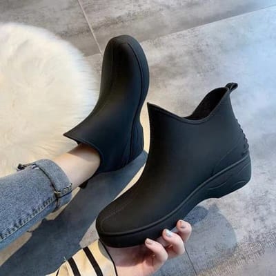 Dames Enkel Regenlaarzen Rubber Schoenen Antislip Regen Schoenen Huisvrouwen Merk Shopping Platform Schoenen Student Galoshes Regenlaarzen 37 zwart