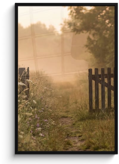 Poster in lijst - Fotolijst 80x120 cm - Posters - Hek - Natuur - Mist - Veld - Posterlijst zwart - Decoratie - Wanddecoratie woonkamer - Muurdecoratie slaapkamer