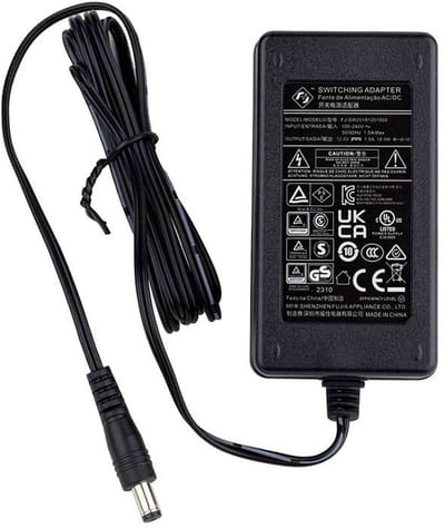 NUX NAD12/1500 voeding – 12V 1500mA, tip negatief