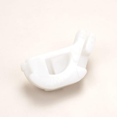 BWR5403 Lève-vitre électrique Régulateur Clips d'angle Porte avant droite pour Toyota Corolla Geo1993-97 4 portes Fabriqué en Turquie