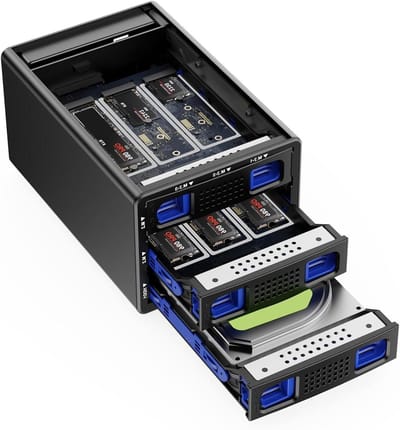 Hybride Harde Schijf Behuizing - Externe Opslag Dock - Opslag Uitbreiden - 6x M.2 NVMe + SATA - 70TB Capaciteit