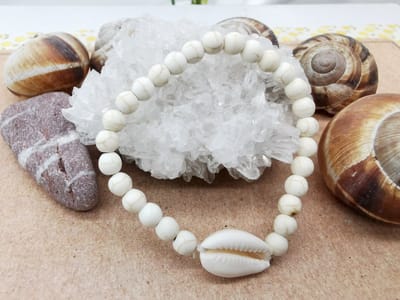 HOT - ZOMER!! - Armband - kinderen - crème turquoise - edelsteen - kralen en midden een - schelp - L 15 cm