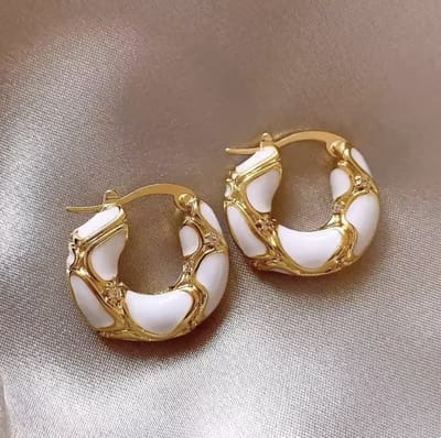 Oorbellen Set - Kleur: Goud - Luxe Oorbellen - Hoge Kwaliteit - RVS / Roestvrijstaal / Stainless Steel - Oorhangers / Oorknopjes - Inclusief Luxe Cadeauverpakking - Moeder / Moederdag - Vrouwen - Feest / Party - Luxury Earrings