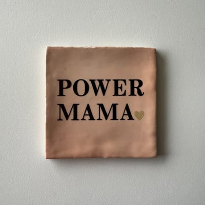POWER MAMA. (Roze tegeltje) - Spreuktegel - Tegeltje met tekst - Tegeltje met Spreuk - Cadeautje - Origineel cadeau - Moederdag cadeau - Omadag cadeau