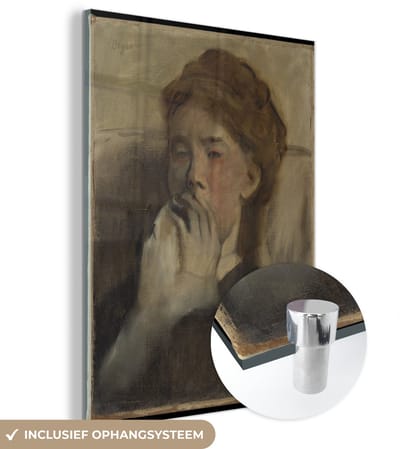 ® Glasschilderij 120x160 cm - Schilderij acrylglas - Jonge vrouw met haar hand over haar mond - Schilderij van Edgar Degas - Foto op glas - Muurdecoratie woonkamer - Wanddecoratie slaapkamer - Schilderijen