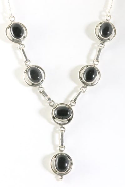 Zilveren ketting met onyx