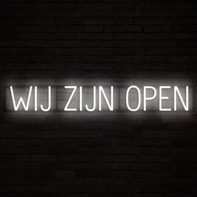 WIJ ZIJN OPEN - Lichtreclame Neon LED bord verlicht | SpellBrite | 105,1 x 16 cm | 6 Dimstanden & 8 Lichtanimaties | Reclamebord neon verlichting
