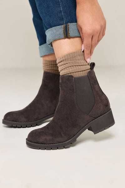 Yours Bruine Imitatiesuède Chelseaboots In Brede Epasvormsize 37EEE