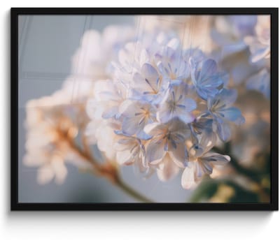 Poster in lijst - Fotolijst 80x60 cm - Posters - Bloemen - Lichtblauw - Wazig - Trosje - Posterlijst zwart - Decoratie - Wanddecoratie woonkamer - Muurdecoratie slaapkamer