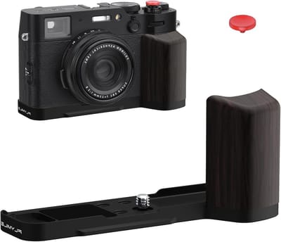 Grip Holder met 1/4 Schroefadapter, Arca Quick Release Plate en Ontspanknop voor Fuji X100VI/X100V Camera Accessoires - Zwart, Voor Verbeterde Stabiliteit en Comfort