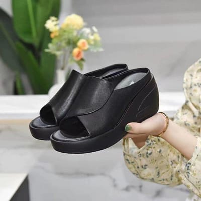 Diksoldige Ultralichte One-slide Pantoffels met Shit Feel Superzacht voor Dames Buitenkleding Nieuwe Zomer Zacht Leer Antislip Schoenen 39 gray