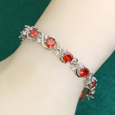 Europa en De Verenigde Staten Nieuwe Sieraden Mode AAA Zirkonia Armband Stand Hot Onafhankelijk beige