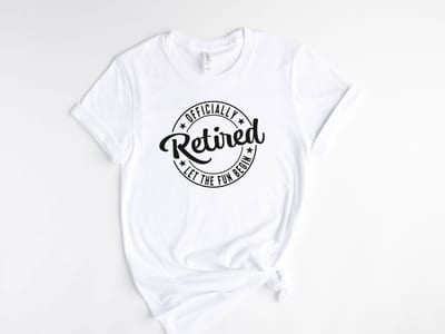 Lykke Officially Retired Let The Fun Begin| Pensioen | Unisex T-shirt | Retired Dames |Retired Heren|Maat S